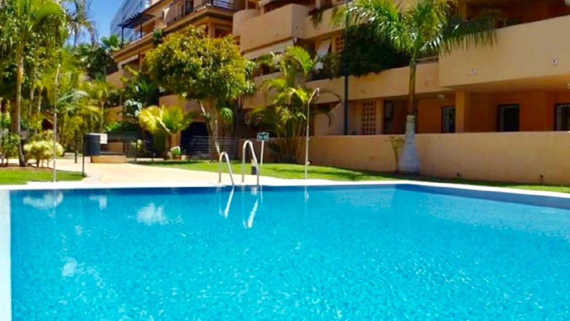 Marbella - Alicate Beachfront Apartment - 5 Spain